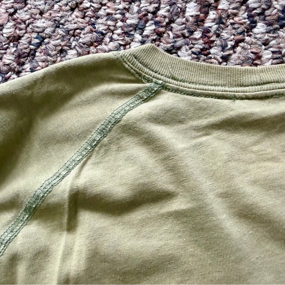 Carhartt Olive and Gray Pocket T-Shirts - Picture 5 of 9